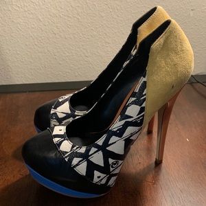 Color block pump